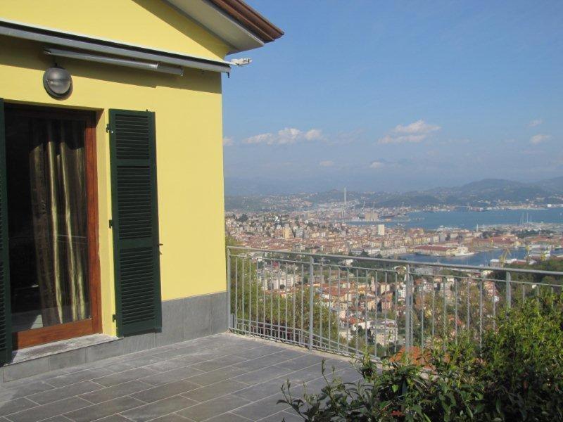 Arianna Hill House La Spezia Room photo